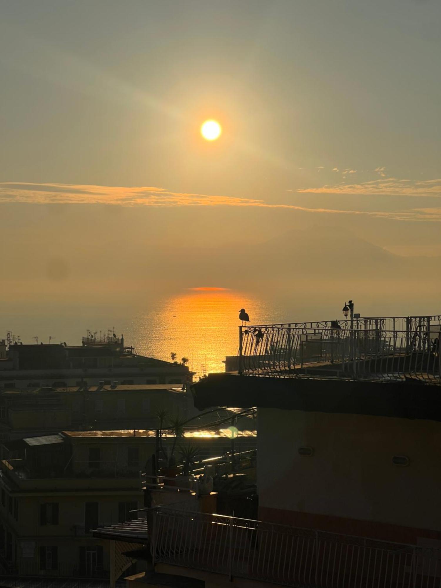 Gennarino Apartments - Panorama Suite With Balcony And Urban Loft Napoli Exterior foto
