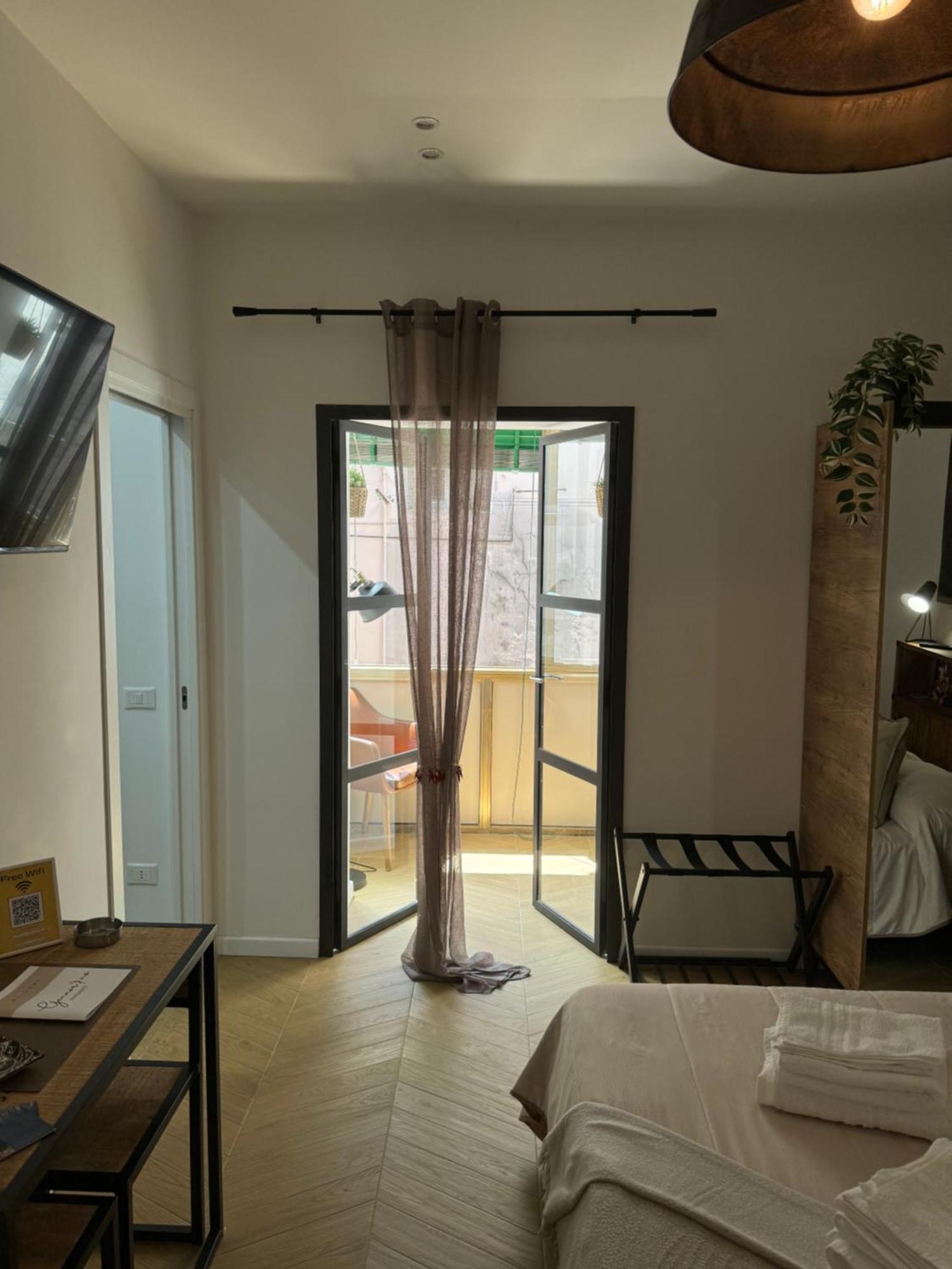 Gennarino Apartments - Panorama Suite With Balcony And Urban Loft Napoli Exterior foto